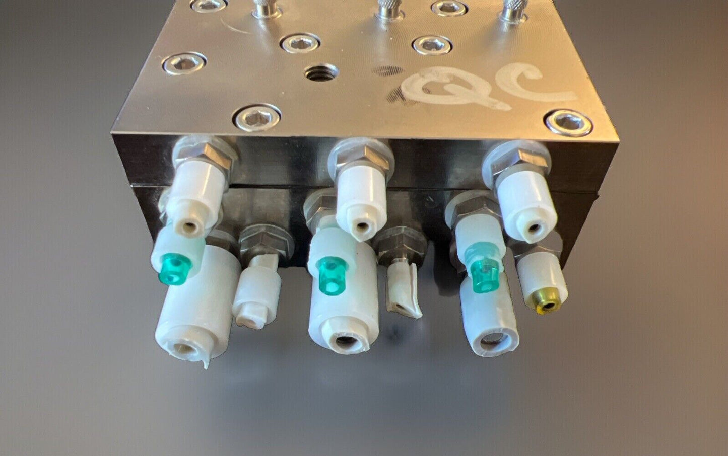 Pelton Crane Dental 3 Handpiece Control Block